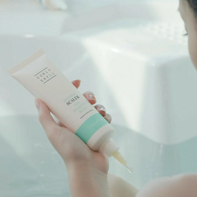 Очищающий пилинг для чувствительной кожи головы CURLYSHYLL Refreshing Scaler for Sensitive Scalp 120ml