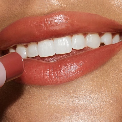 Відтіночний бальзам для губ Charlotte Tilbury Hyaluronic Happikiss Lipstick Balm - Happipetal