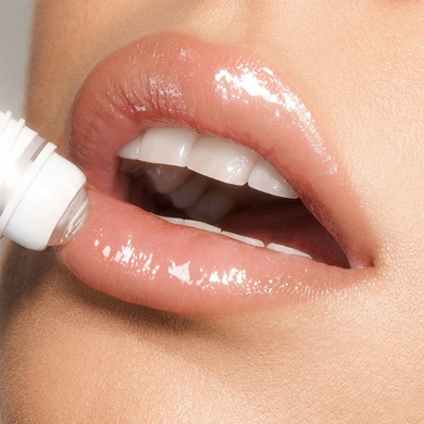 Масло-эликсир для губ Charlottes Magic Lip Oil Crystal Elixir, 8ml (без коробки)