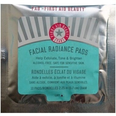 Пады ( спонжики) для лица First Aid Beauty Facial Radiance Pads (10 штук)