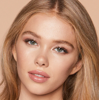 Тональна основа Charlotte Tilbury Light Wonder Foundation - відтінок 4 Fair