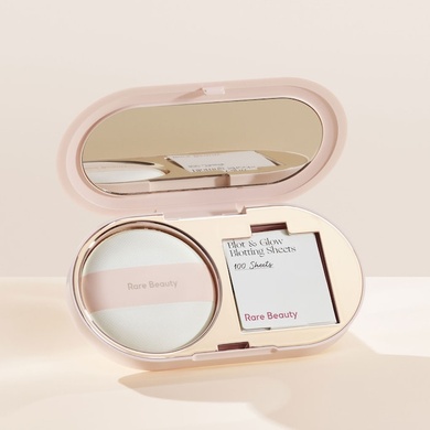 Набір Rare Beauty by Selena Gomez Blot & Glow Touch-Up Kit пудра + матуючі серветки 5g + 100 штук