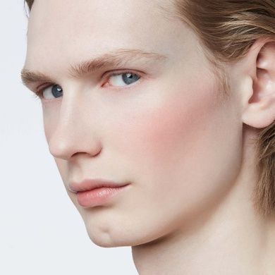 Румяна Gucci Luminous Matte Beauty Blush - 01 Silky Rose