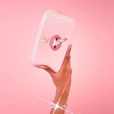 Косметичка у фірмовому рожевому дизайні Charlotte Tilbury Pillow Talk Makeup Bag
